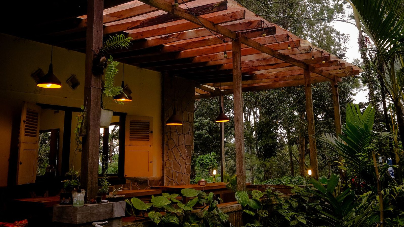 21 Pergola Lighting Ideas to Create a Cozy Backyard Glow