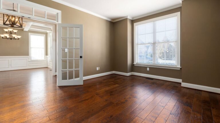 What Is a Floating Floor & How Does It Work?